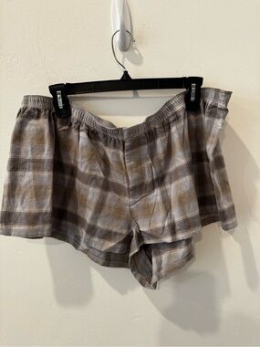 SKIMS Plaid Lounge Shorts in Light Gray and Taupe